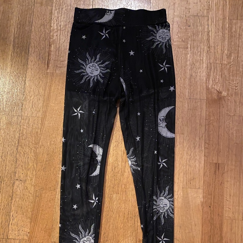 Black leggings sun/moon/stars